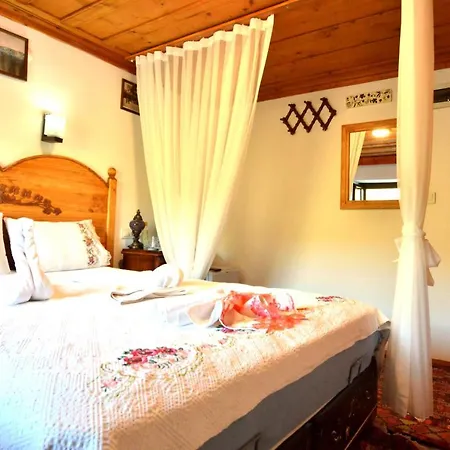 Sirincem Δωμάτια σε οικογενειακή κατοικία *